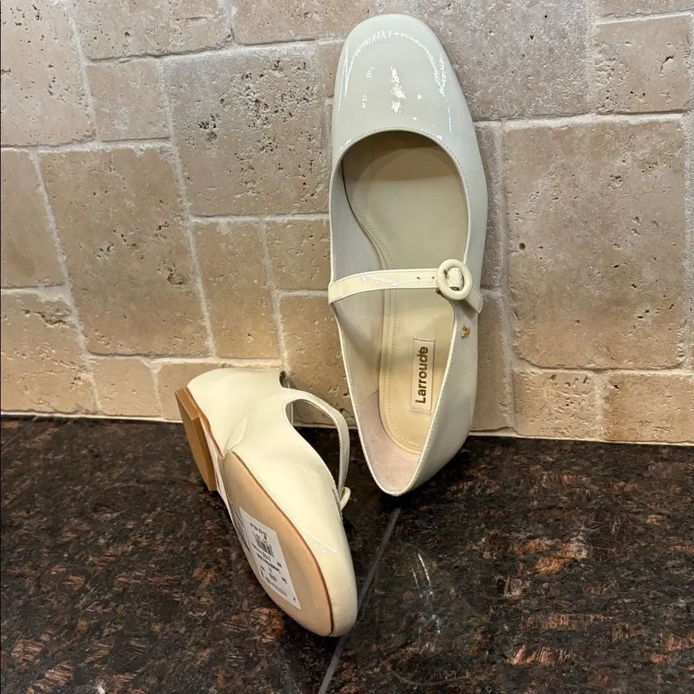 NWT Larroude/Dust Bag Blair Vary Jane Flat &315